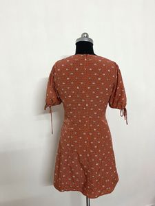 Chic Rust Floral Print Mini Dress