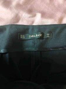Slim Trousers with Zipper Detail