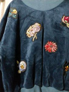 Floral Embroidered Sweatshirt