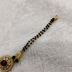 Hand Mangalsutra