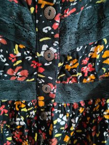 Patrons of Peace Cottage Cropped 3/4 Sleeve Black
