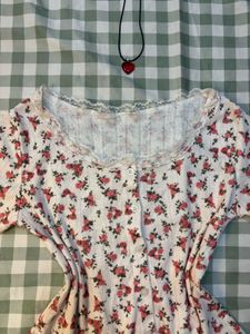 Vintage Floral Button-Up Top