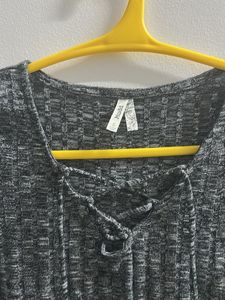 Chic Ribbed Lace-Up Crop Top