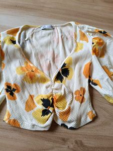 Women's Floral Cropped Blouse