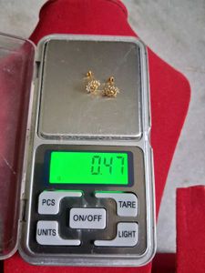 Gold &amp; Diamond Stud Earrings peacock desine