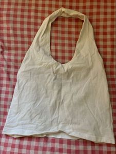 white trendy top