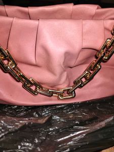 Chic Pink Shoulder Bag with Gold Chain