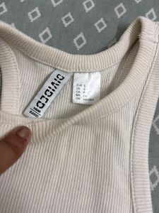 H&amp;M Ribbed Racerback Tank Top