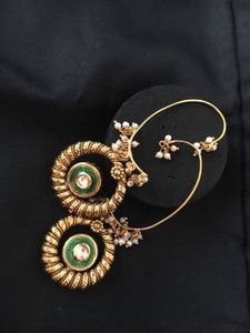 Statement gold and pearl Earcuff