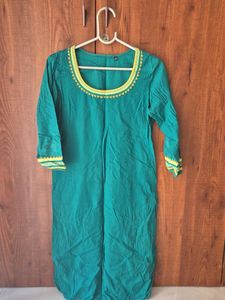 Green Embroidered Kurta