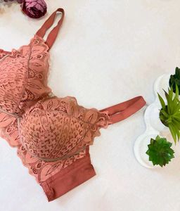 Lace Trimmed Full Coverage Bra