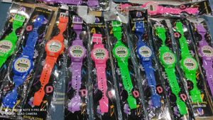 Kids Watch 17 Pieces Total ❤