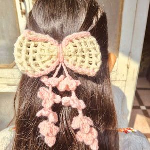 Crocheted Bow Hair Clip