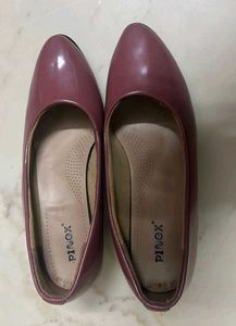 Elegant Mauve Ballerinas