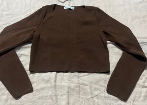 Chic Long Sleeve V-Neck Crop Top