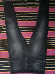 Black Jeans - Stylish Denim