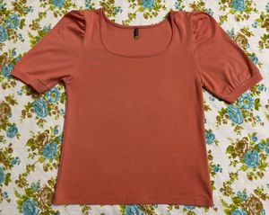 Puff-Sleeves Top