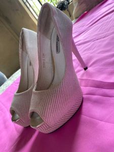 Peep-Toe stilleto Heels