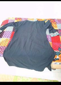 Elegant Black Kurta with Geometric Detail