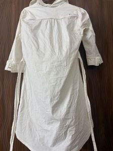 Classic White Pleated Tunic Top