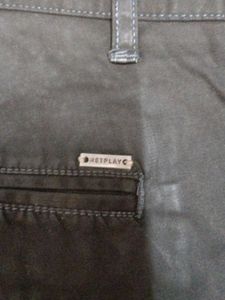 Men's black Chinos