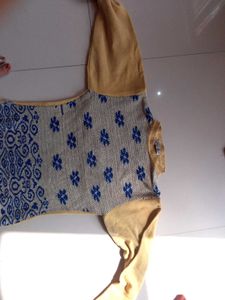 Stylish Yellow &amp; Grey Floral woolTop(jarsi)