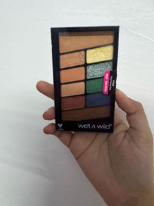 Wet N Wild eye shadow palette