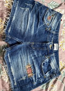 Distressed Denim Shorts with Patch Detail
