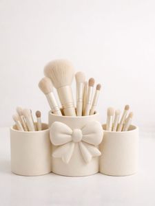 Cute Bow Makeup Brush Holder