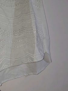 Elegant White Embroidered Kurta