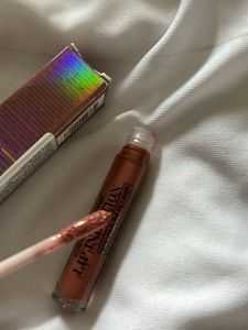 Authentic Too Faced Lip Injection Maximum Plump