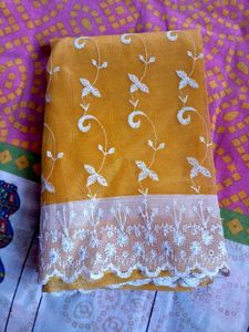 ✨Elegant Yellow 💛 Embroidered Saree