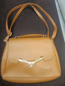 Stylish Tan Shoulder Bag With Free Gift 🎁