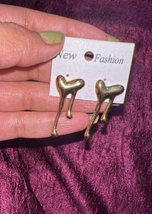 Unique Drip Heart Earrings 💓