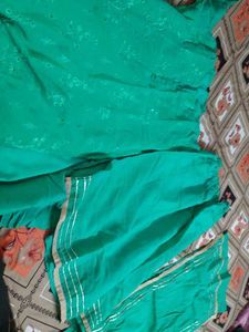 embroidery green suit set