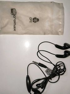 Micromax OG Type - A Charger &amp; Earphones