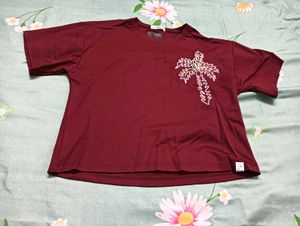 Maroon T-shirt for women