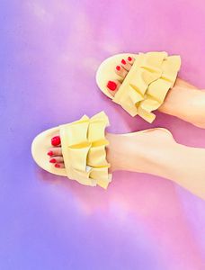 The yellow frill flats