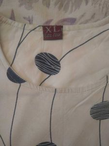 Casual Wear Top With White Koti For Girls