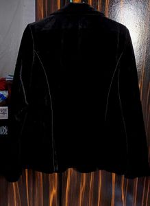 Elegant Black Velvet Blazer