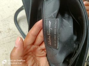 AUTHENTIC Salvatore ferreragamo OG