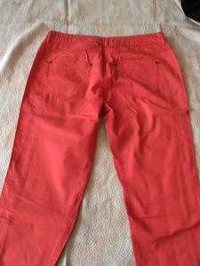 Coral Cropped Pants