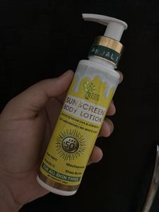 Four Trees Sunscreen Body Lotion SPF 50