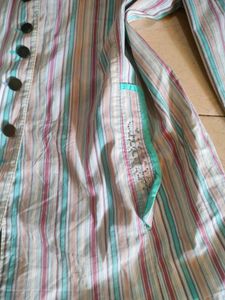 Y2K Striped Button-Up Shirt🦢🌟🪞