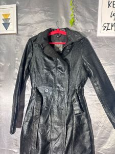 GUESS Shiny Black Double-Breasted Trench Coat