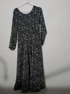 Floral Maxi Dress - Elegant &amp; Flowing