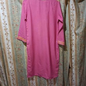 Beautiful Pink kashmiri ari work Embroidered Kurta