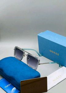 Gucci Sunglasses unisex