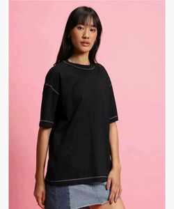 bewakoof black oversized tee