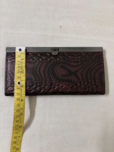 Crocodile Design Hand Wallet
